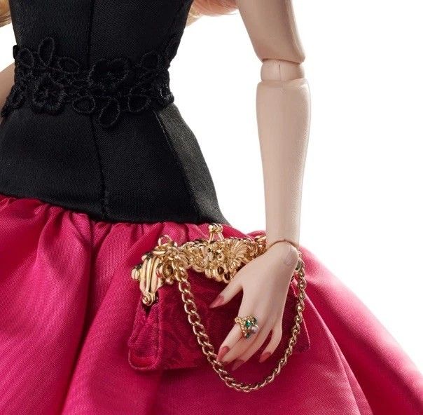 IT Bago from Gardenia Agnes (Category: Figurines & Statues) located in Manila. Submitted by itcollector (Listing ID 1466363841, Image 2). Description: Integrity toys Bag from Gardenia Agnes 600+sf .