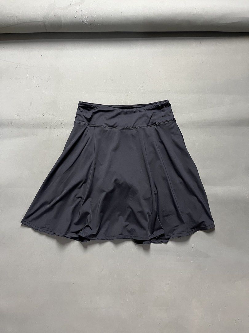 IUGA TENNIS SKORT (Category: Activewear) located in Quezon City. Submitted by kentstuff (Listing ID 1466438217, Image 1). Description: IUGA TENNIS SKORT Size L On Tag Waist: 30-42 Length: 21 Condition: Excellent CR: 9/10 Issue: ❌ DISCLAIMER: This is a thrifted item. All brands, logos, and trademarks belong to their rightful owners. We’re here to rehome great pieces — no brand affiliation intended.