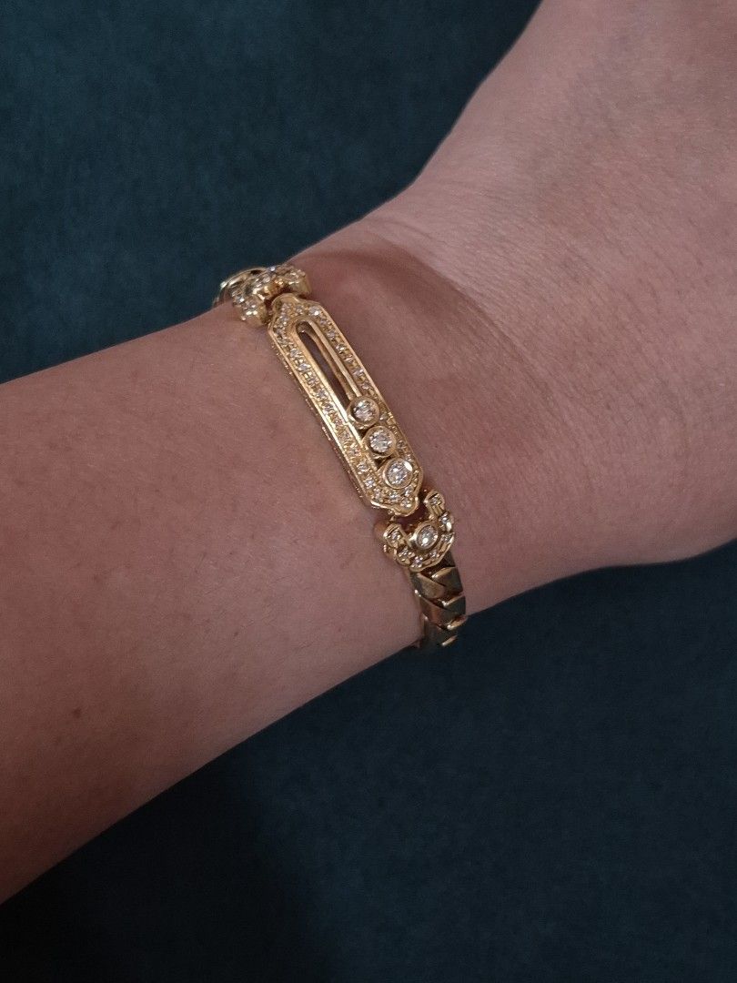 Japan Bracelet with Diamonds (Category: Bracelets) located in Quezon City. Submitted by caseyesper (Listing ID 1466550815, Image 2). Description: K18 Japan Gold 30.5grams 7.5inches.