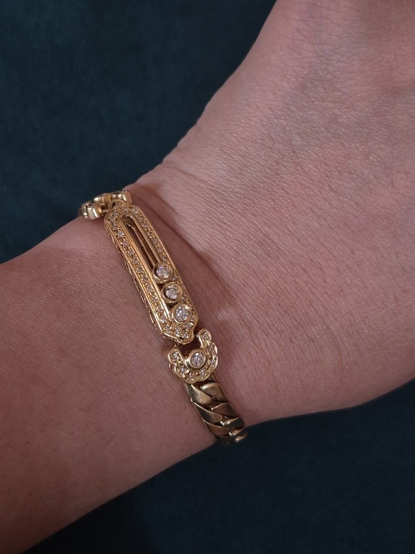 Japan Bracelet with Diamonds (Category: Bracelets) located in Quezon City. Submitted by caseyesper (Listing ID 1466550815, Image 3). Description: K18 Japan Gold 30.5grams 7.5inches.