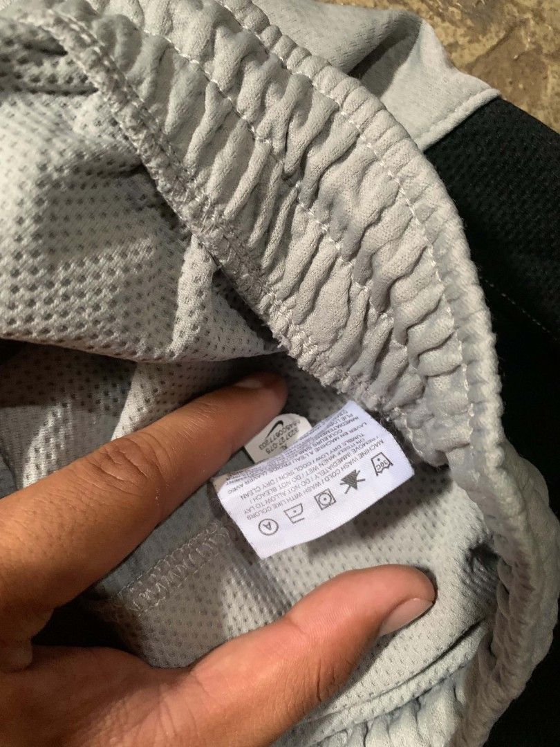 Jd (Category: Shorts) located in Manila. Submitted by clutchthrift (Listing ID 1466477789, Image 3). Description: .