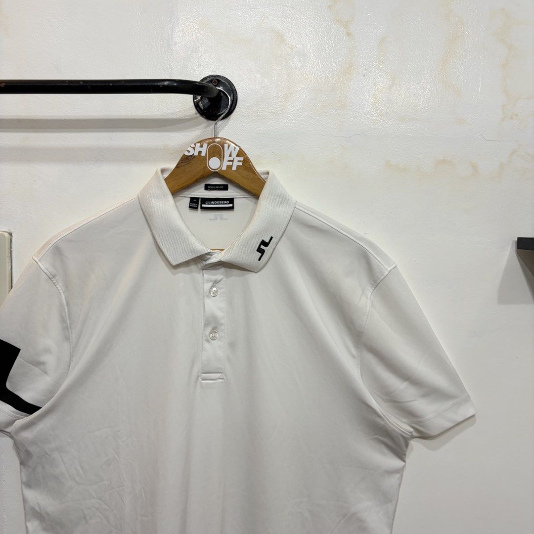 j.lindeberg (Category: Tshirts & Polo Shirts ) located in Santa Rosa. Submitted by gardenofthrifts (Listing ID 1466467695, Image 3). Description: Shirt ₱2880 XL Width: 23.5 Length: 29.5 10/10 Condition Comment “Mine” below to purchase..