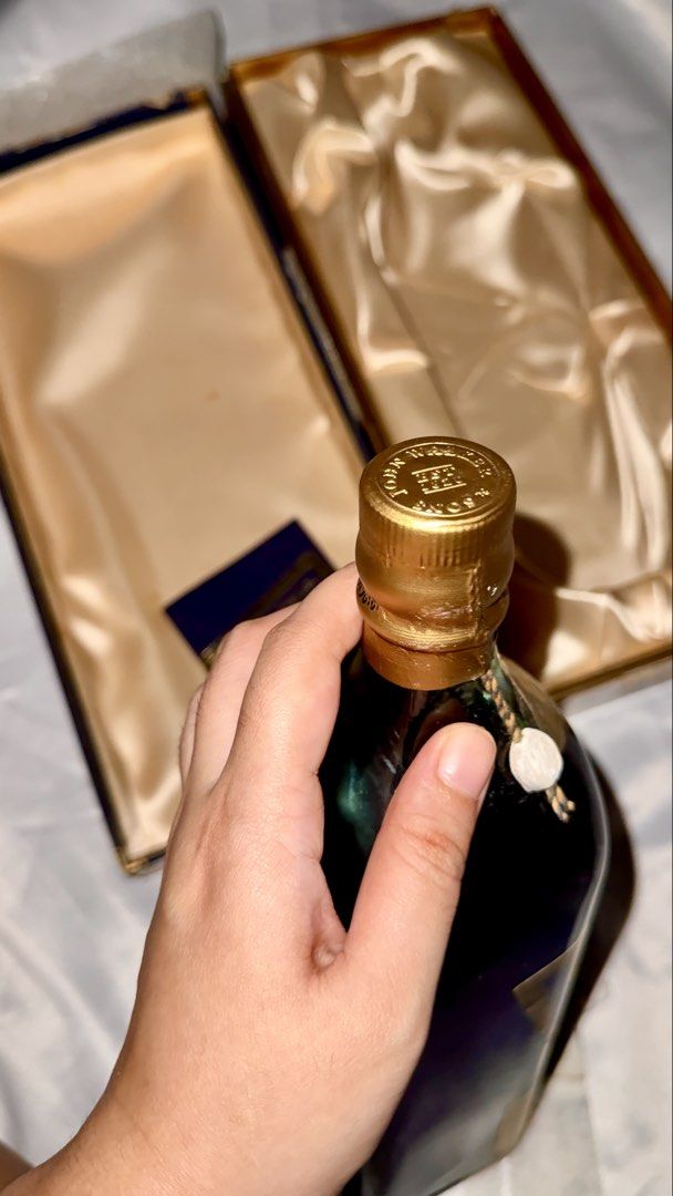 Johnnie Walker Blue Label (Category: Vintage Collectibles) located in Calamba. Submitted by mary_joy18hapeta (Listing ID 1466486111, Image 2). Description: This is a Collector’s Item. Reason to sell, the owner cannot drink anymore due to his health concern. .