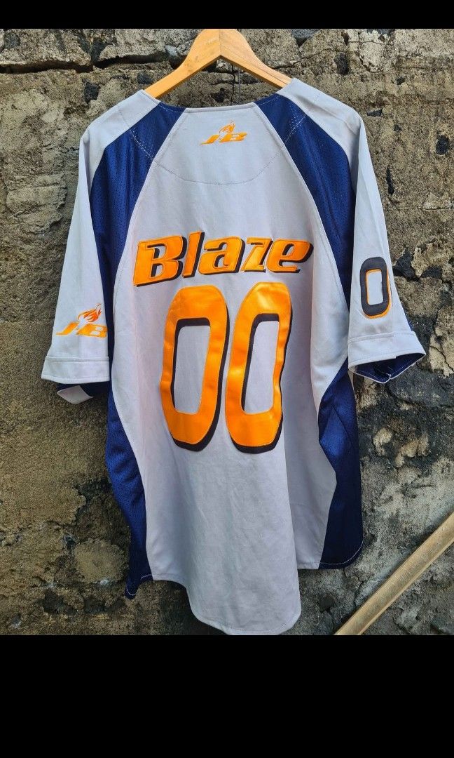 Johnny blaze #00 (Category: Coats, Jackets and Outerwear) located in Legazpi City. Submitted by silvergem_9e918e (Listing ID 1466560607, Image 2). Description: 🚨 RARE FIND ALERT! 🚨 🔥 JOHNNY BLAZE VINTAGE JERSEY 🔥 White × Royal Blue × Orange 🏀 Kung mahilig ka sa vintage pieces at unique jerseys, THIS IS IT! 😮‍💨🔥 Hindi yung usual na makikita mo kung saan-saan—ang lakas ng dating nito pag sinuot! ✨ Vintage vibes ✨ Eye-catching colorway ✨ Per