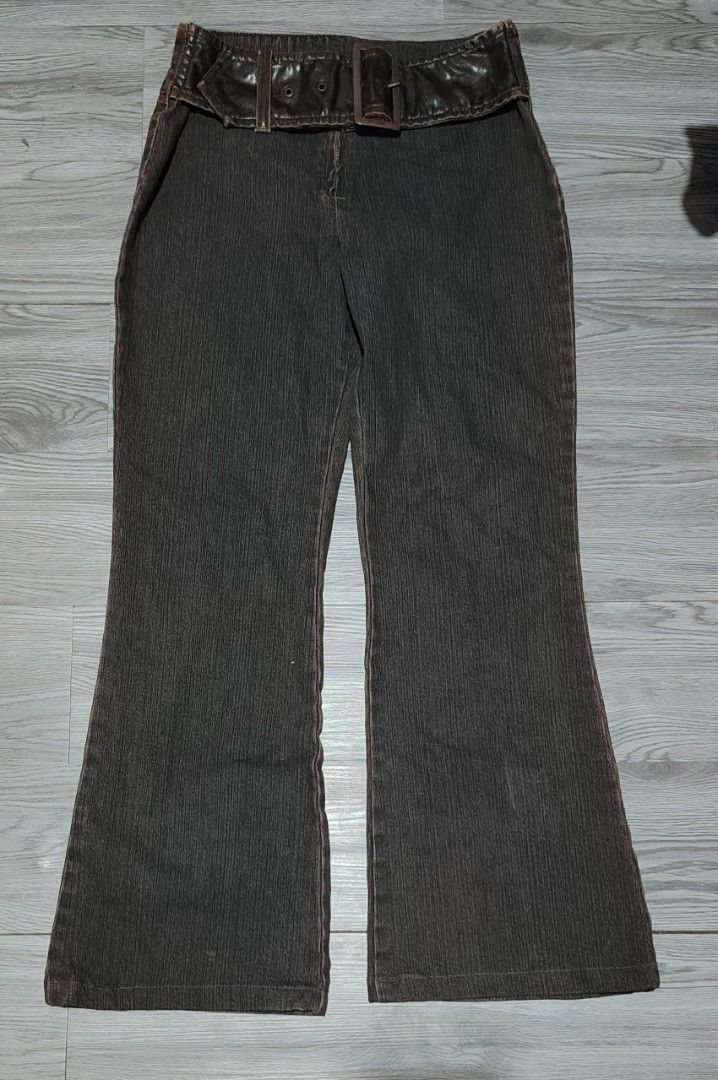 JORDACHE BOOTCUT (Category: Other Bottoms) located in Cavite. Submitted by thrift_finds2000 (Listing ID 1466461309, Image 1). Description: w 28 L 36.5 H 10.