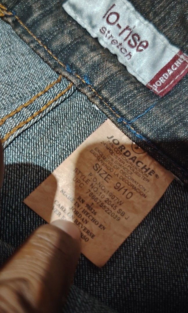 JORDACHE BOOTCUT (Category: Other Bottoms) located in Cavite. Submitted by thrift_finds2000 (Listing ID 1466461309, Image 3). Description: w 28 L 36.5 H 10.