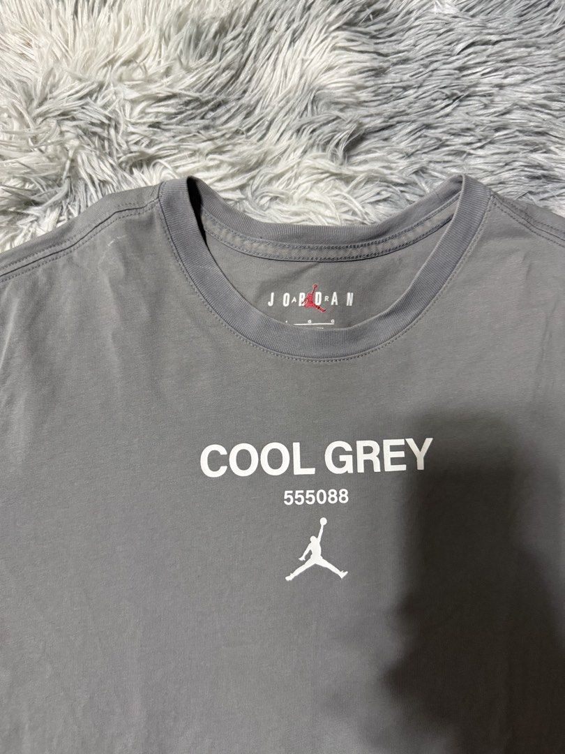 Jordan cool grey (Category: Tshirts & Polo Shirts ) located in Cavite. Submitted by timsiojo (Listing ID 1466377820, Image 2). Description: Dimes L28W20.5 Good condition Issue last pic .