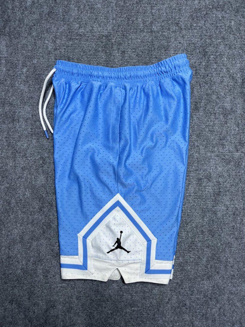 Jordan Diamond💎🥶 (Category: Shorts) located in Cebu City. Submitted by youngyeum247 (Listing ID 1466358158, Image 2). Description: Jordan Diamond 💎🥶 • Waist: 28-34 • Length: 19 •Leg Opening: 10 • Color rate: 9.8/10 • As New Condition •Authentic💯 • Issue: NONE Color may vary due to lighting🙏🏻 DM TO PURCHASE📥.