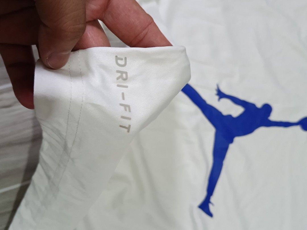 JORDAN DRIFIT TSHIRT (freeshipping) (Category: Activewear) located in Quezon City. Submitted by gyl-stop (Listing ID 1466511977, Image 3). Description: free shipping 18 x 23.5 very good condi cr: 9.5/10 issue: dot stain and small ballpen stain pero di halata.