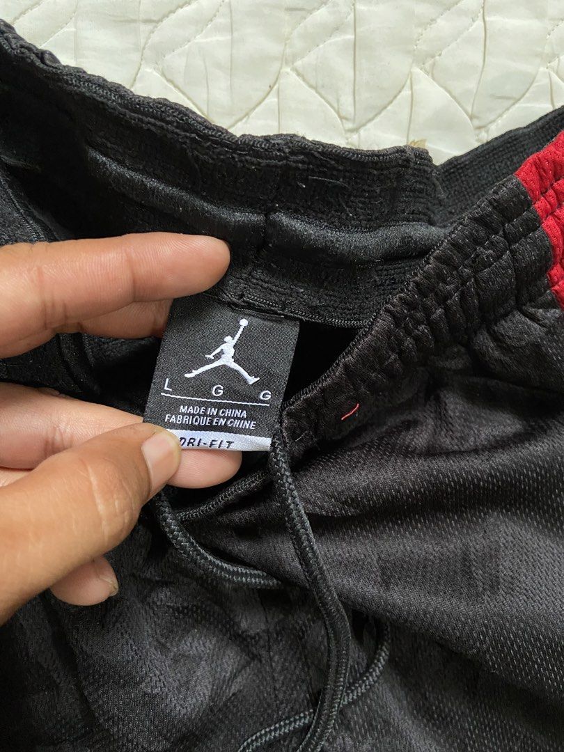 JORDAN SIDE SCRIPT (Category: Shorts) located in Salug. Submitted by bagdoi_finds (Listing ID 1466494675, Image 3). Description: .