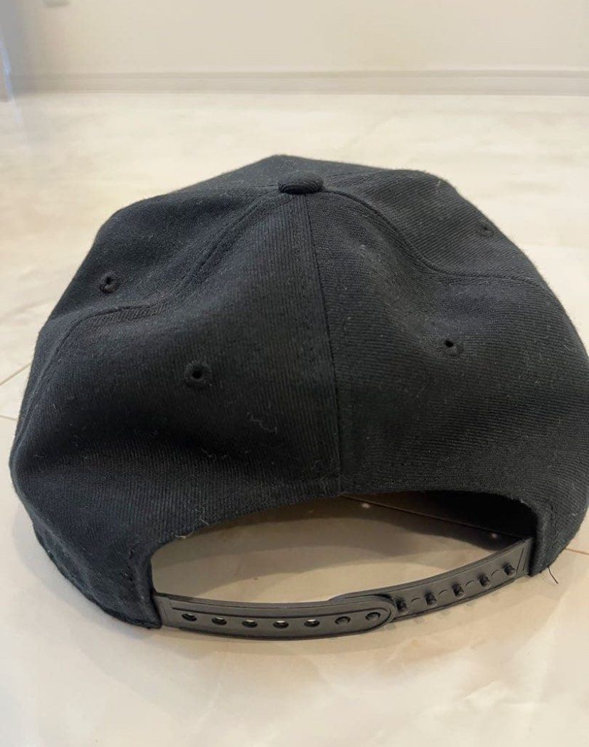 jordan supreme cap (Category: Earphones) located in Rizal. Submitted by japan__surplus (Listing ID 1466463599, Image 2). Description: please see details on puctures need wash.