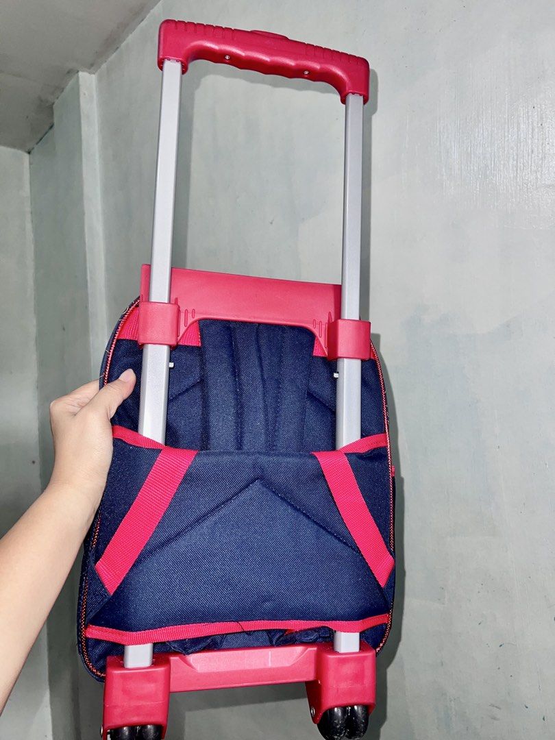 Justice League Kids Rolling Backpack/Trolley (Category: Babies & Kids Fashion) located in Bulacan. Submitted by dapneymill28 (Listing ID 1466536402, Image 2). Description: - Authentic DC Comics Justice League bundle including a rolling backpack and matching lunch box - Cool blue and red design featuring Superman, Batman, The Flash, and Green Lantern - Practical features: Telescopic handle, smooth rolling wheels, and comfy padded shoulder straps -