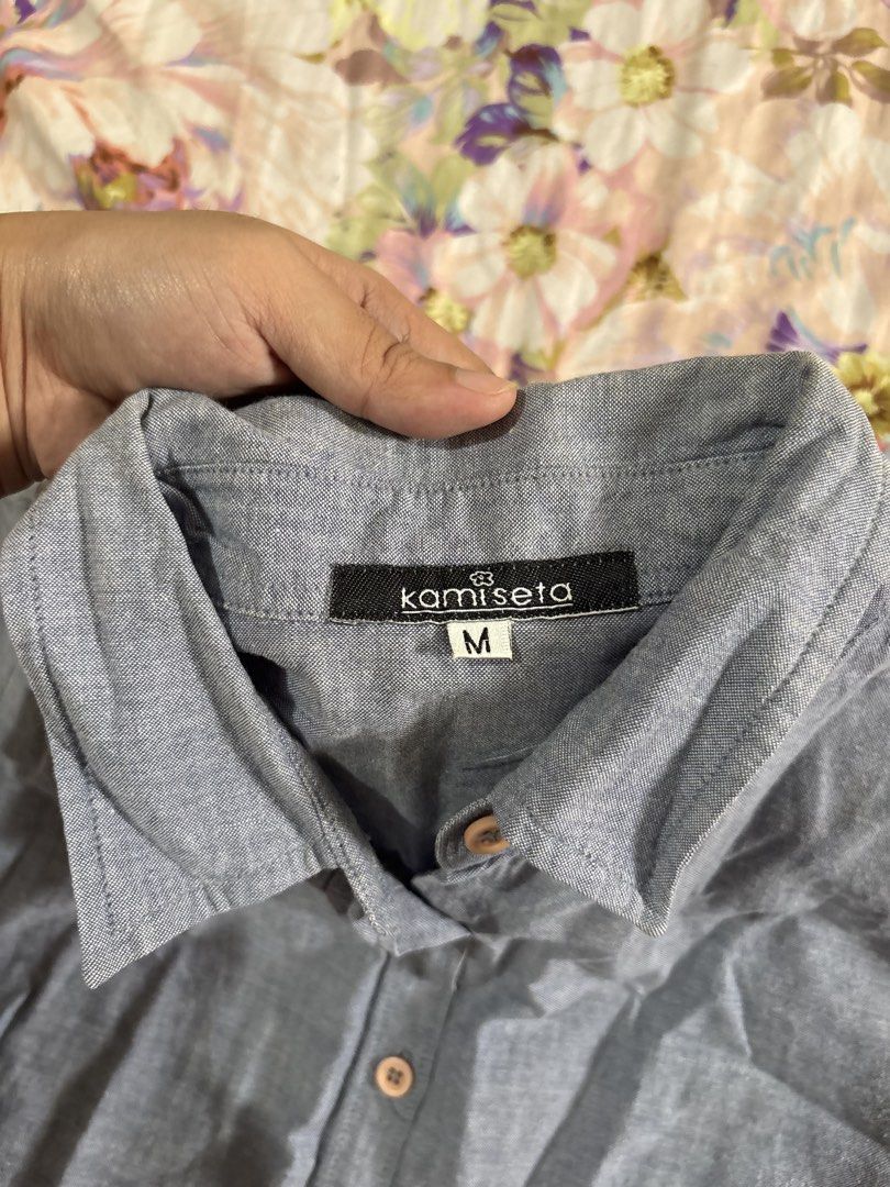 Kamiseta grey button-down shirt dress medium (Category: Dresses) located in Paranaque City. Submitted by delikaite (Listing ID 1466416432, Image 2). Description: - Brand: Kamiseta - Color: Grey - Size: Medium - Style: Shirt dress with short sleeves, classic collar, and front button closure - Fit: Standard fit through the body - Material: Lightweight and breathable - Condition: Great for running errands or casual outings.