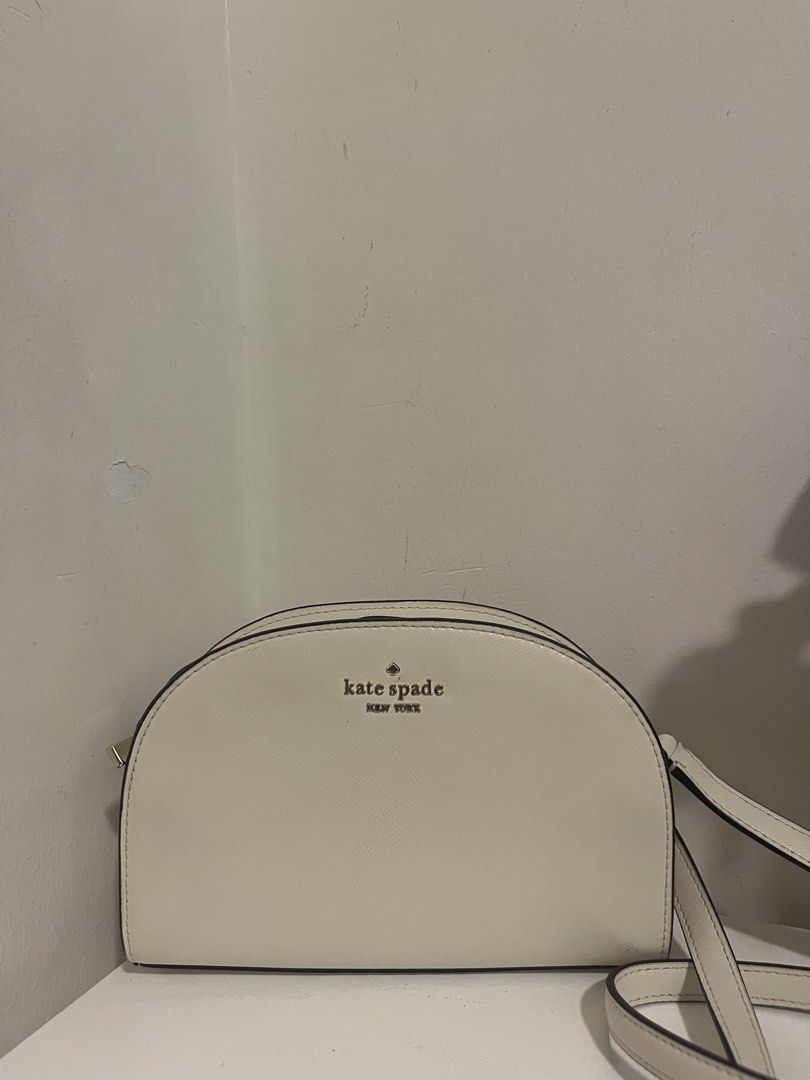 Kate Spade Perry Dome (Category: Cross-body Bags) located in Manila. Submitted by irish_closet (Listing ID 1466481512, Image 1). Description: - Saffiano leather - Bought in Japan, Authentic Item w/ tag - No issues .