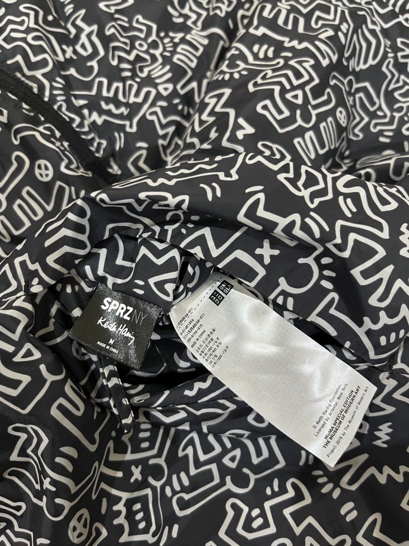 Keith haring reversible puffer vest (Category: Coats, Jackets and Outerwear) located in Roxas City. Submitted by anamaria12997 (Listing ID 1466477950, Image 3). Description: Keith Haring Reversible Puffer Vest Size on tag: Medium Length 26 Width 21 Issue❌❌ 📍Roxas City Capiz.