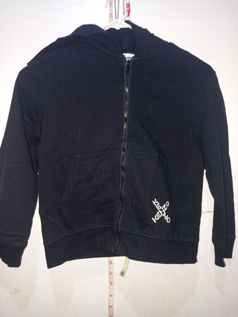 KENZO Cross Logo Full Zip Hoodie (Category: Babies & Kids Fashion) located in Manila. Submitted by thriftspotting (Listing ID 1466519376, Image 2). Description: Good as New Condition.