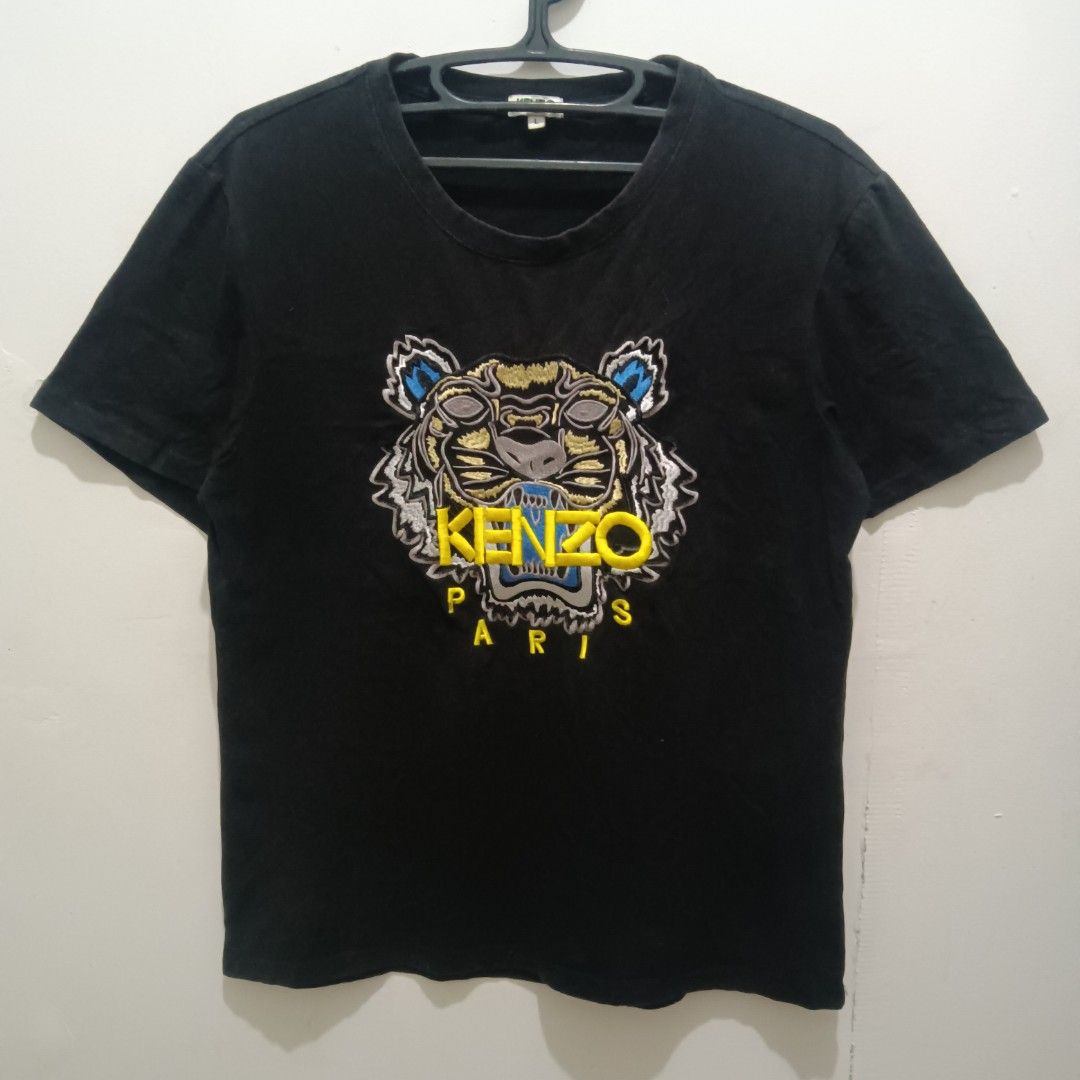 KENZO Embroidered Tiger Shirt (Category: Shirts) located in Caloocan City. Submitted by jaychingsss (Listing ID 1466462130, Image 1). Description: Kenzo Embroidered Tiger Shirt - 120 20x26 Color Rate: 9.5/10 Minor issue: Cut wash tag NEED WASH.