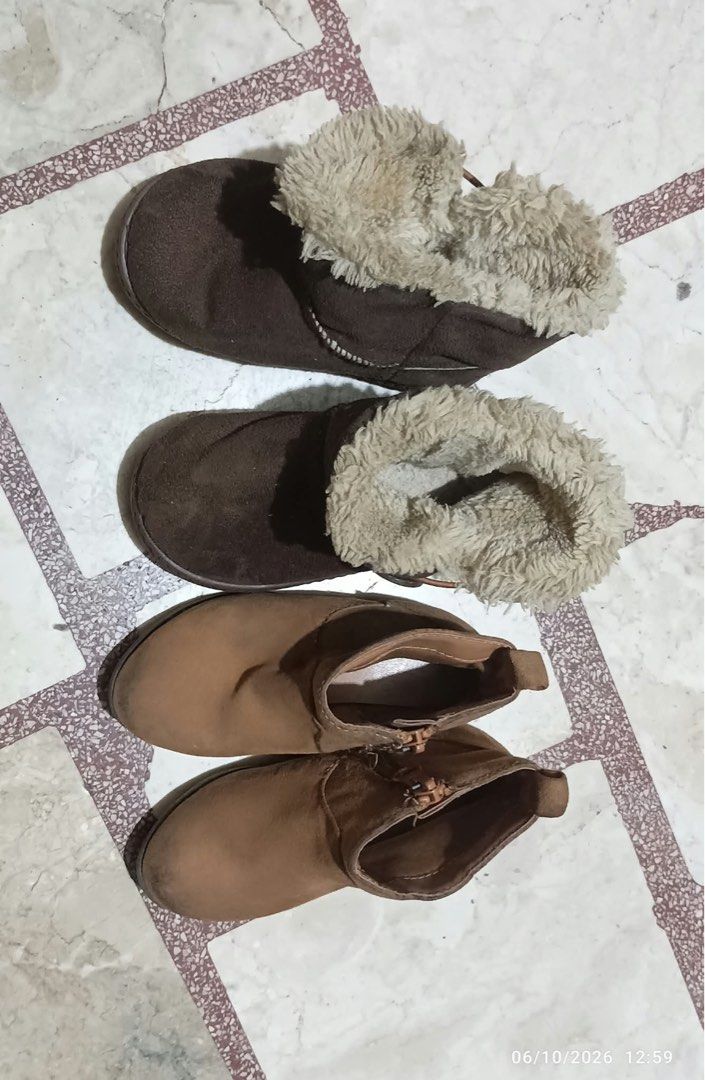 Kiddies Shoes (Category: Other Babies Going Out Needs) located in Taytay. Submitted by crisha14344 (Listing ID 1466388307, Image 1). Description: 500 na po sa dalawa 👉no branda dark brown faux-suede winter boots (with faux fur trim) size 25 for 4-5 years old 👉Cat &Jack tan /light brown smooth zip-up ankle boots size 7 for 3-4 years old Naka-stock nalang po May tawad pa Pair po kung kukunin Salamat.