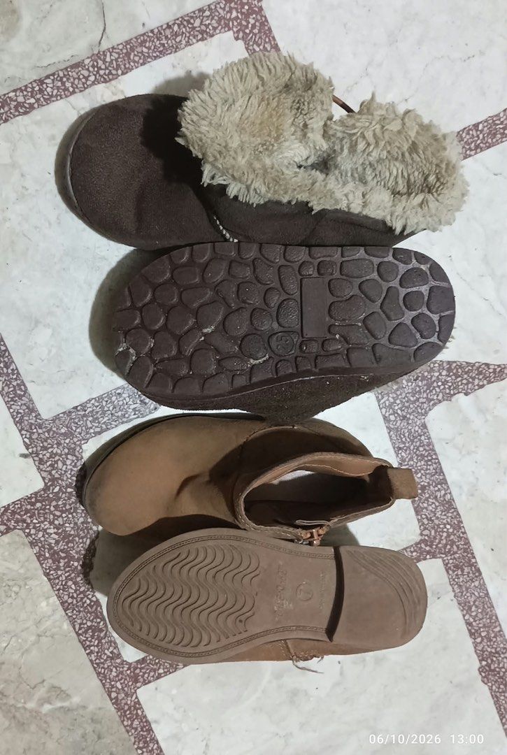Kiddies Shoes (Category: Other Babies Going Out Needs) located in Taytay. Submitted by crisha14344 (Listing ID 1466388307, Image 3). Description: 500 na po sa dalawa 👉no branda dark brown faux-suede winter boots (with faux fur trim) size 25 for 4-5 years old 👉Cat &Jack tan /light brown smooth zip-up ankle boots size 7 for 3-4 years old Naka-stock nalang po May tawad pa Pair po kung kukunin Salamat.