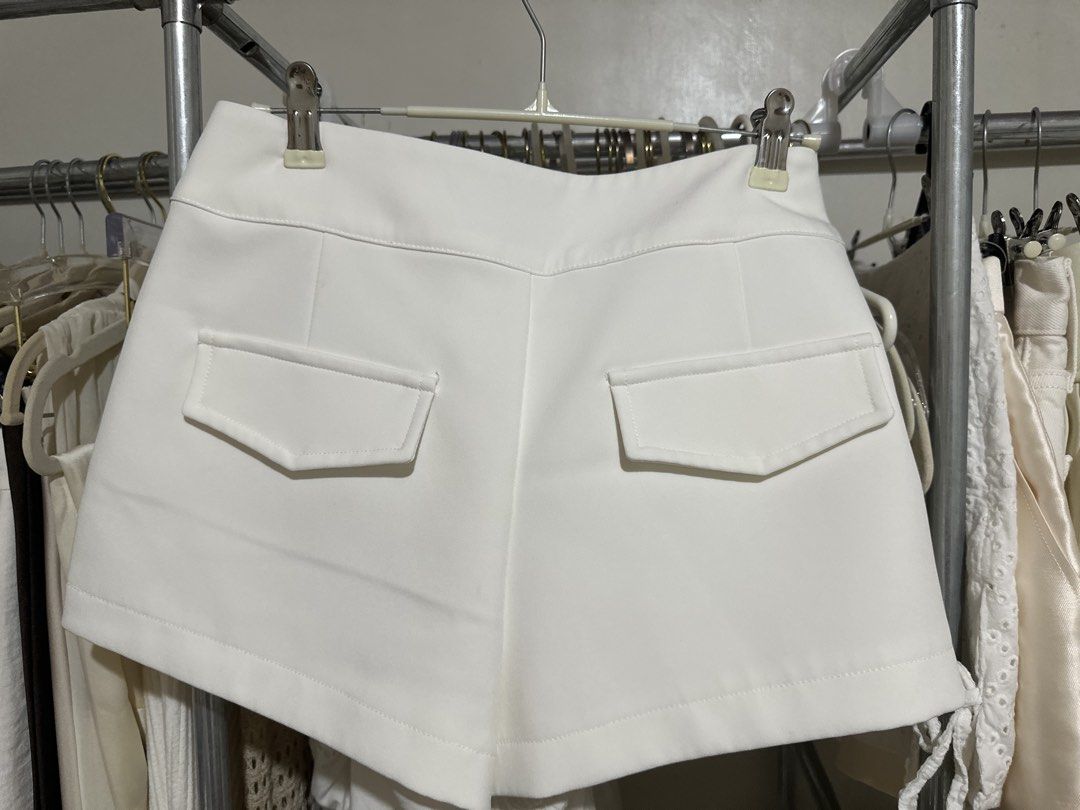 Kido Vietnam White Shorts (Category: Shorts) located in Davao. Submitted by krau_ (Listing ID 1466377548, Image 2). Description: Really nice quality! Used once, like new.