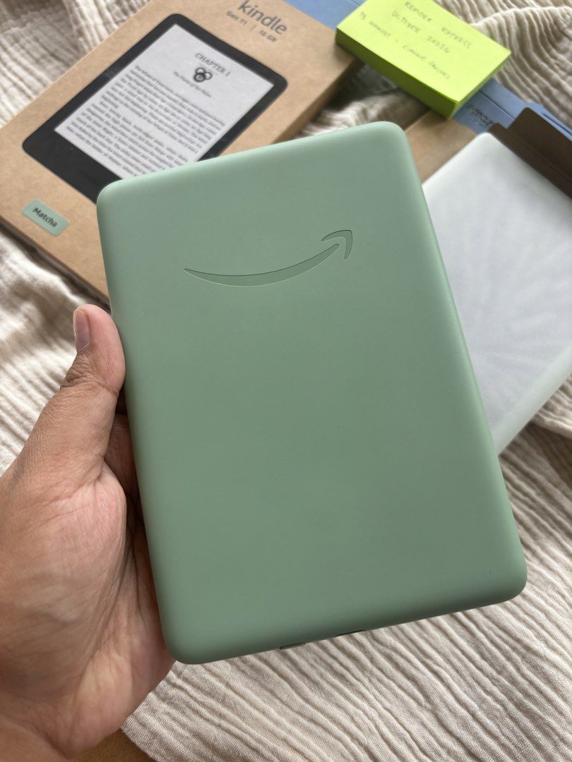 Kindle Basic 11th gen 2024 matcha (Category: E-Readers) located in Davao. Submitted by prettylittleli4r (Listing ID 1466361185, Image 3). Description: The crowd favorite 💚 Kindle Basic Matcha 2024 11th gen 16gb 1. With ads Complete with box & accessories 9.5/10 condition - can pass as new ₱6500 2. No ads Complete with box & accessories Still with amazon warranty 9.5/10 condition - can pass as new ₱7500.
