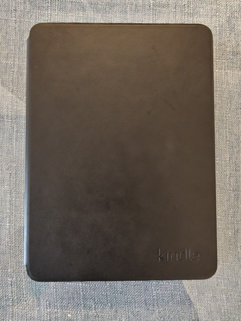Kindle Paperwhite 12th Gen Case (Category: Other Accessories) located in Pasig City. Submitted by phonefanatic (Listing ID 1466381978, Image 1). Description: Original Kindle Paperwhite 12th Gen Case or Cover This is just a cover and no Kindle is included.