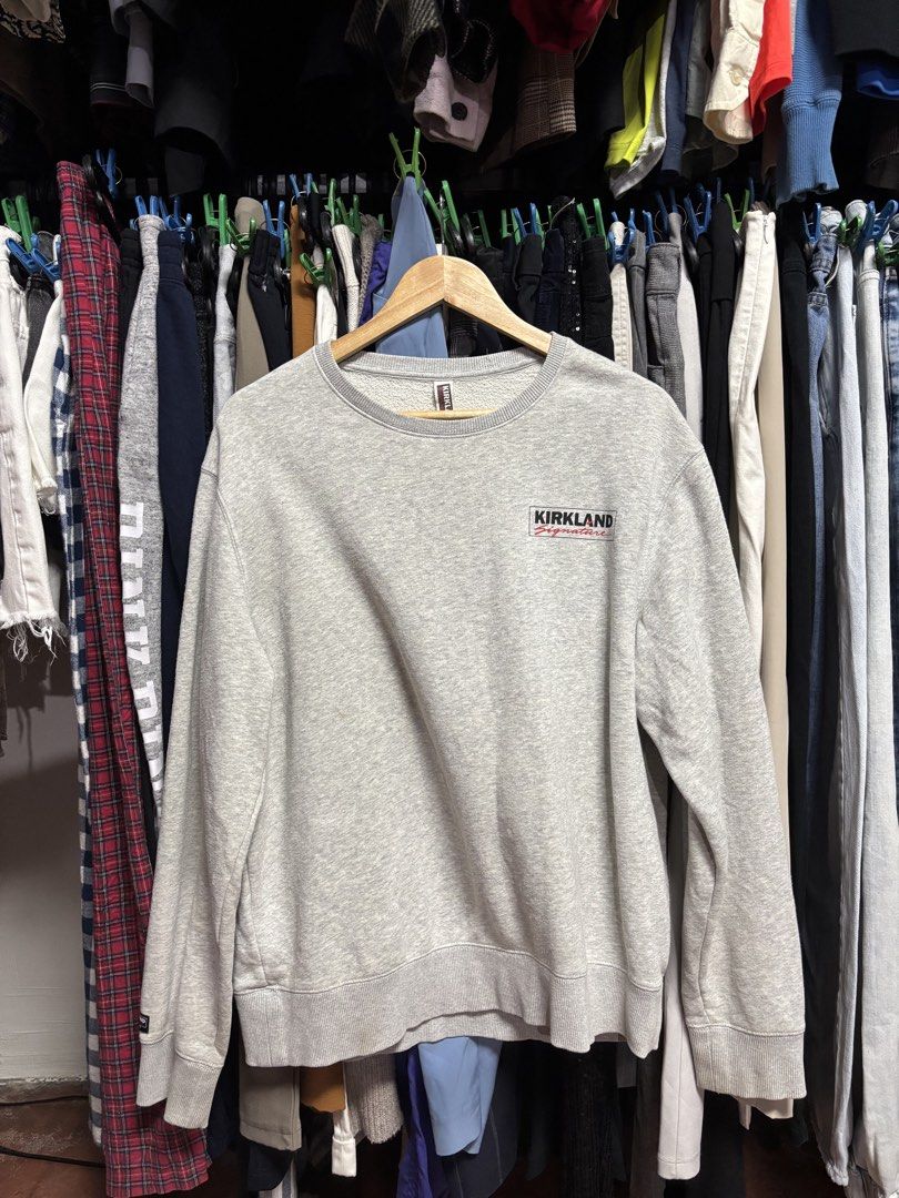 KIRKLAND sweat shirt (Category: Coats, Jackets and Outerwear) located in Pila. Submitted by isabelasthriftclothes (Listing ID 1466489888, Image 1). Description: .