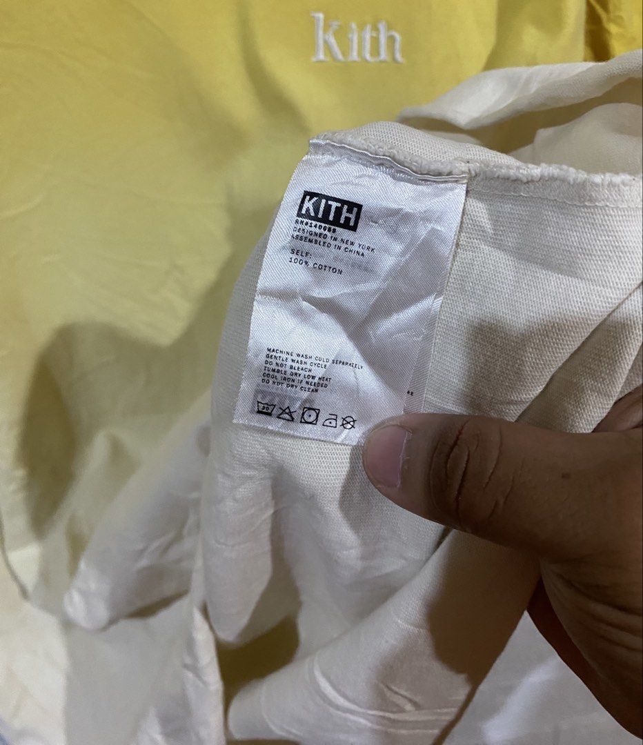 KITH DIP DYE TEE (Category: Tshirts & Polo Shirts ) located in Tagbilaran City. Submitted by we_thrift (Listing ID 1466369892, Image 2). Description: Missing necktag Width:23 length:29.