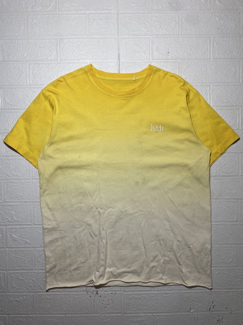KITH DIP DYE TEE (Category: Tshirts & Polo Shirts ) located in Tagbilaran City. Submitted by we_thrift (Listing ID 1466369892, Image 1). Description: Missing necktag Width:23 length:29.