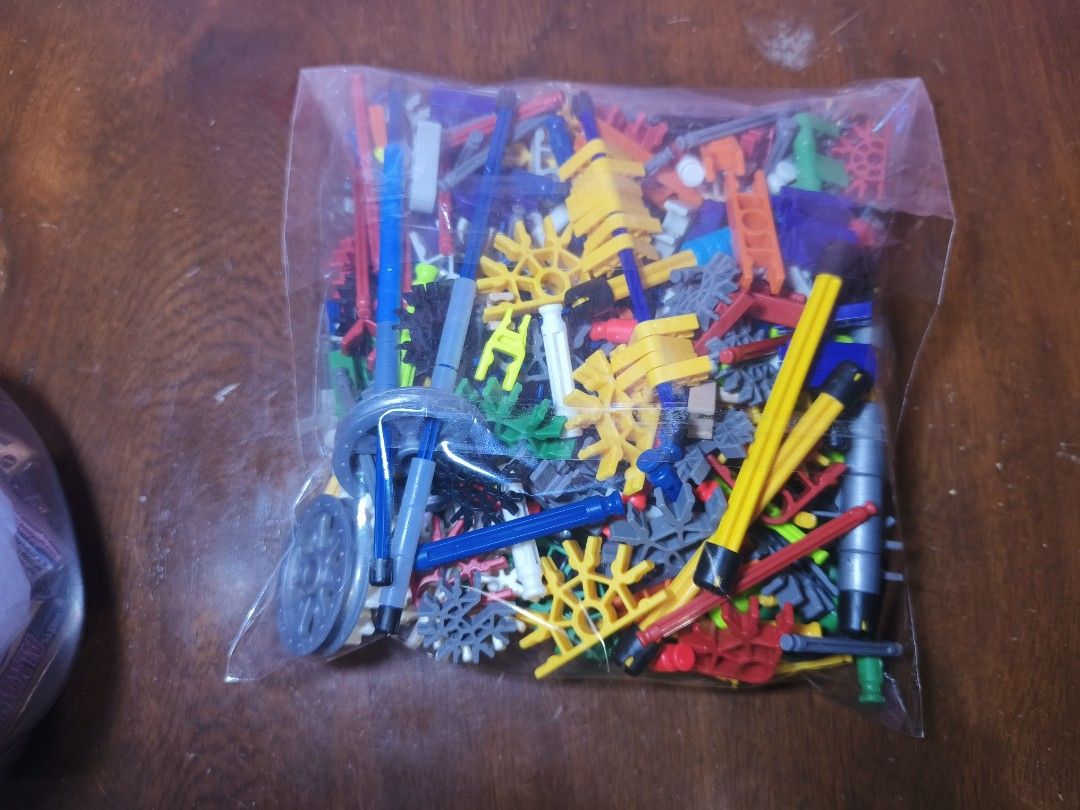 K'NEX Creation Zone Building Set 16511 (Category: Lego & Building Sets) located in Caloocan City. Submitted by mckysprelove (Listing ID 1466363461, Image 3). Description: - Authentic K'NEX Creation Zone Building Set - Build up to 50 different models (vehicles, structures, and moving designs) - Recommended for ages 5-10 years old - Includes colorful rods, connectors, wheels, and yellow spacer pieces - Comes with an instruction manual - Packed conv