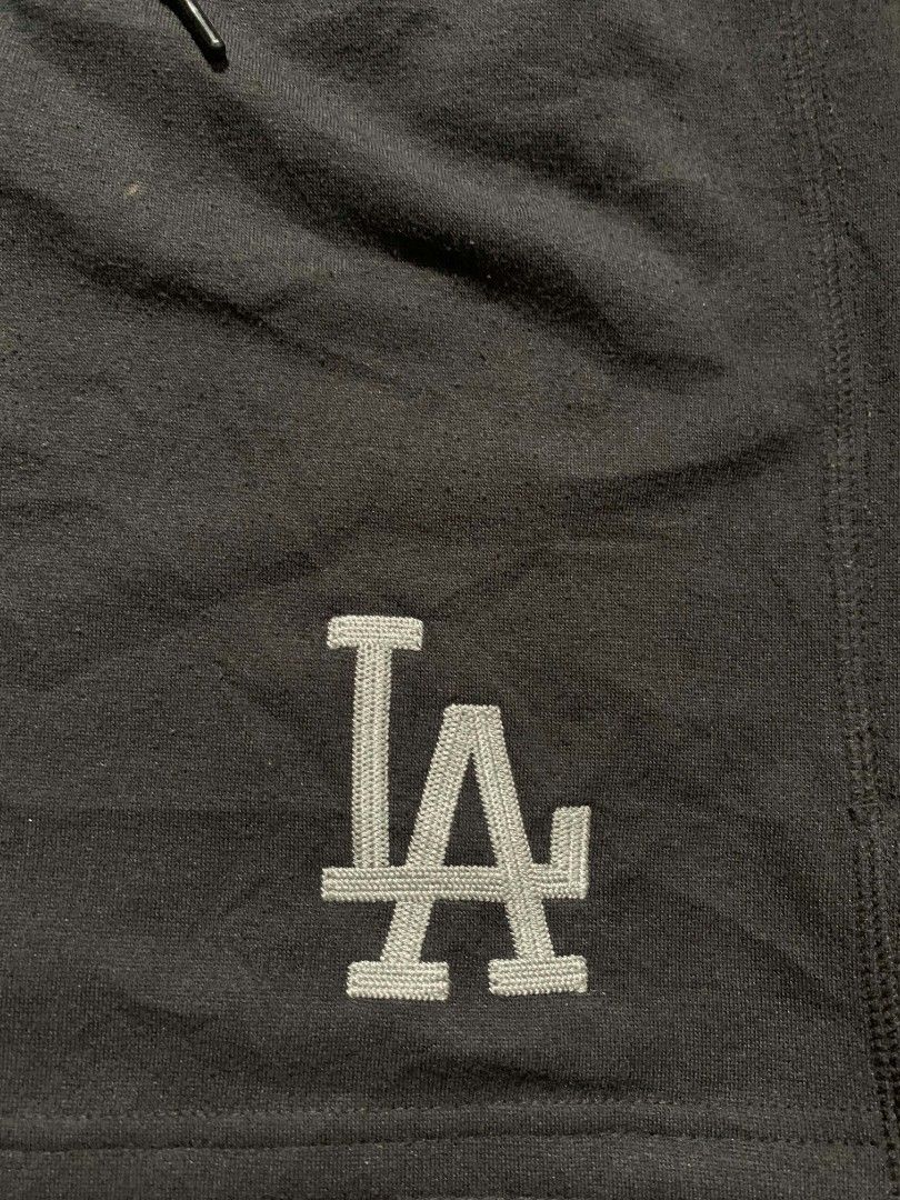 LA Nike (Category: Shorts) located in Manila. Submitted by clutchthrift (Listing ID 1466479982, Image 3). Description: LA Nike Size XL Price 750.
