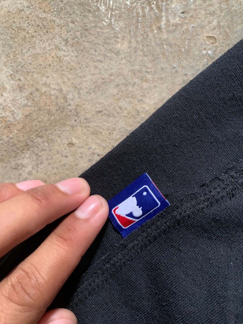 LA Nike (Category: Shorts) located in Manila. Submitted by clutchthrift (Listing ID 1466479982, Image 2). Description: LA Nike Size XL Price 750.
