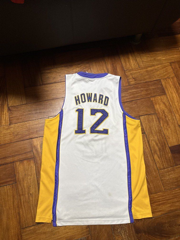 Lakers jersey ORIGINAL (Category: Activewear) located in Bacoor. Submitted by nicole1738 (Listing ID 1466513119, Image 2). Description: Size L to XL.