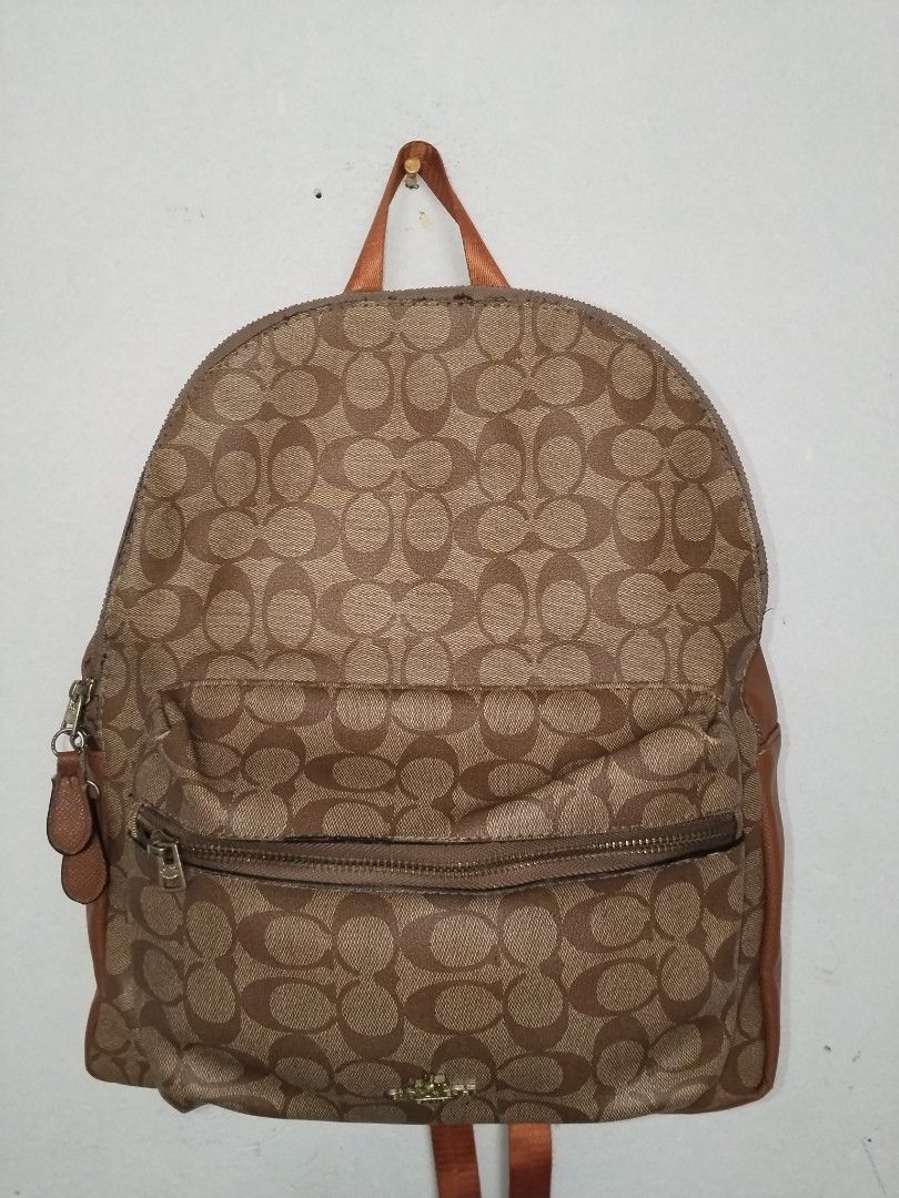 Large Coach backpack (Category: Backpacks) located in Cavite. Submitted by bagssection04 (Listing ID 1466365835, Image 1). Description: large coach backpack malaki at malinis issue may patches sa side nya nearly notice.