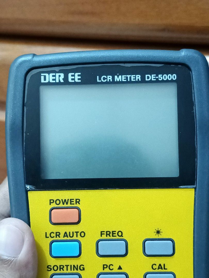 LCR Meter DER EE DE-5000 (Category: Electrical, Adaptors & Sockets) located in Santa Cruz. Submitted by friendlyfire1 (Listing ID 1466345354, Image 3). Description: +SF.