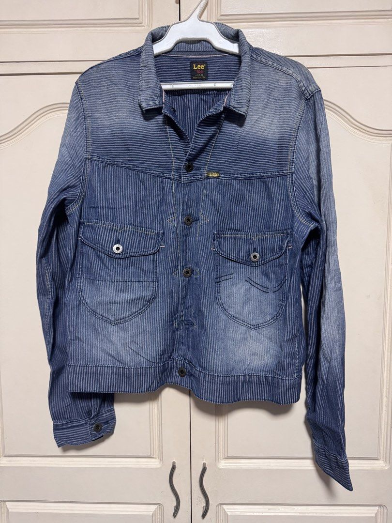 Lee Hickory Workwear Jacket (Category: Coats, Jackets and Outerwear) located in Paranaque City. Submitted by nixcited (Listing ID 1466370599, Image 1). Description: Size XL Width: 20.5” Length: 24.5”.