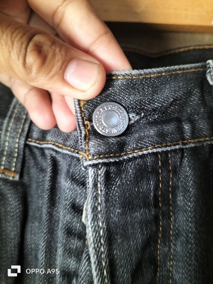 Levi's (Category: Jeans) located in Baler. Submitted by jaydeebaltazar (Listing ID 1466359406, Image 3). Description: LEVI'S 501 good excellent slightly use super pogi nito personal size:30.