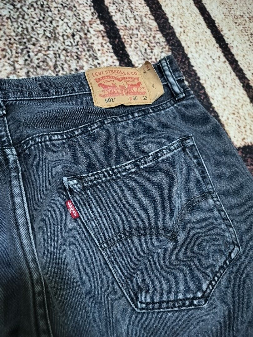 Levi's 501 Button Fly Jeans (Category: Jeans) located in Taguig. Submitted by thriftybounce (Listing ID 1466414958, Image 3). Description: Size : 36 Length : 36 Leg Open : 8 Color Rate : 9.4/10 Issue : None.