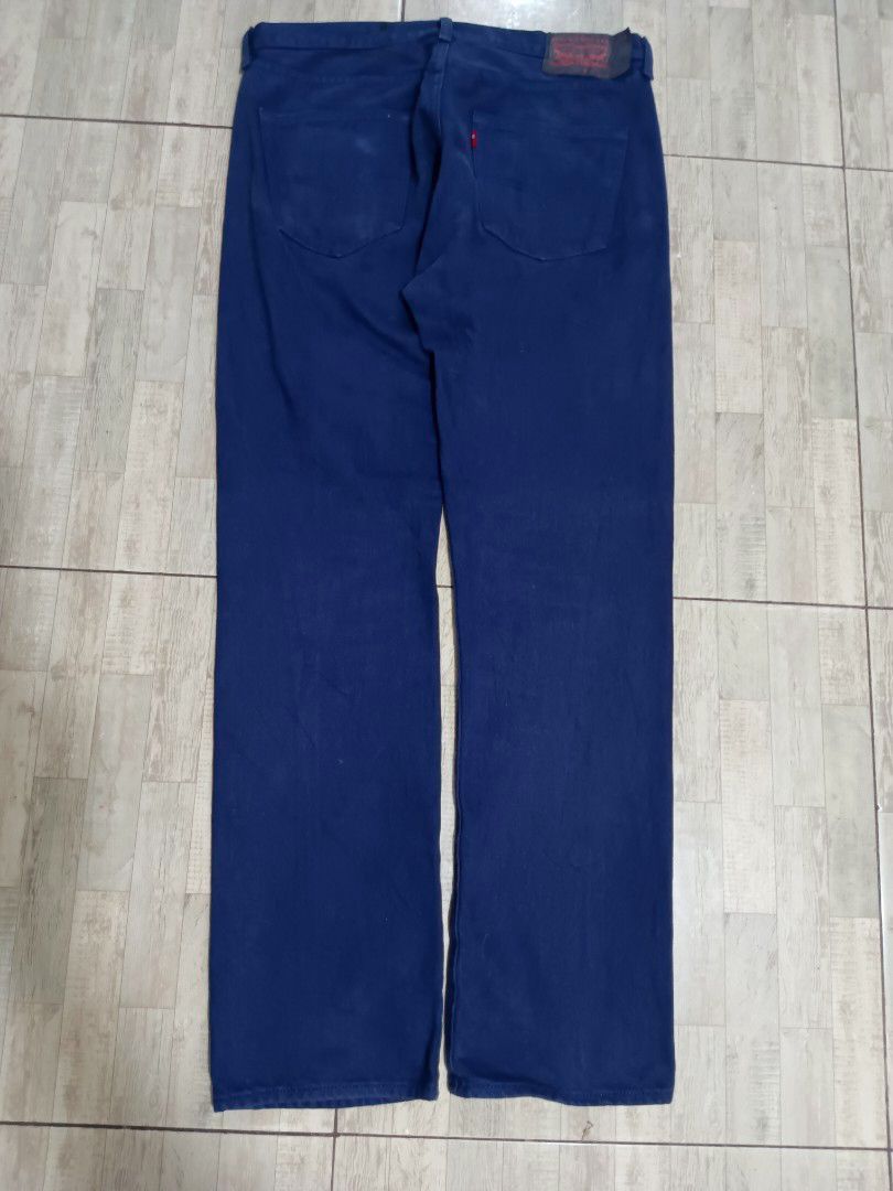 Levis 501 Vibrant blue Button Jeans (Category: Jeans) located in General Santos City (Dadiangas). Submitted by silvervintage77 (Listing ID 1466462080, Image 2). Description: Levis 501 Vibrant blue Button Jeans like new 9.8/10 color rate Size 33x32 on Tag Actual size 33-34 Width length 44 Leg opening 8.5.