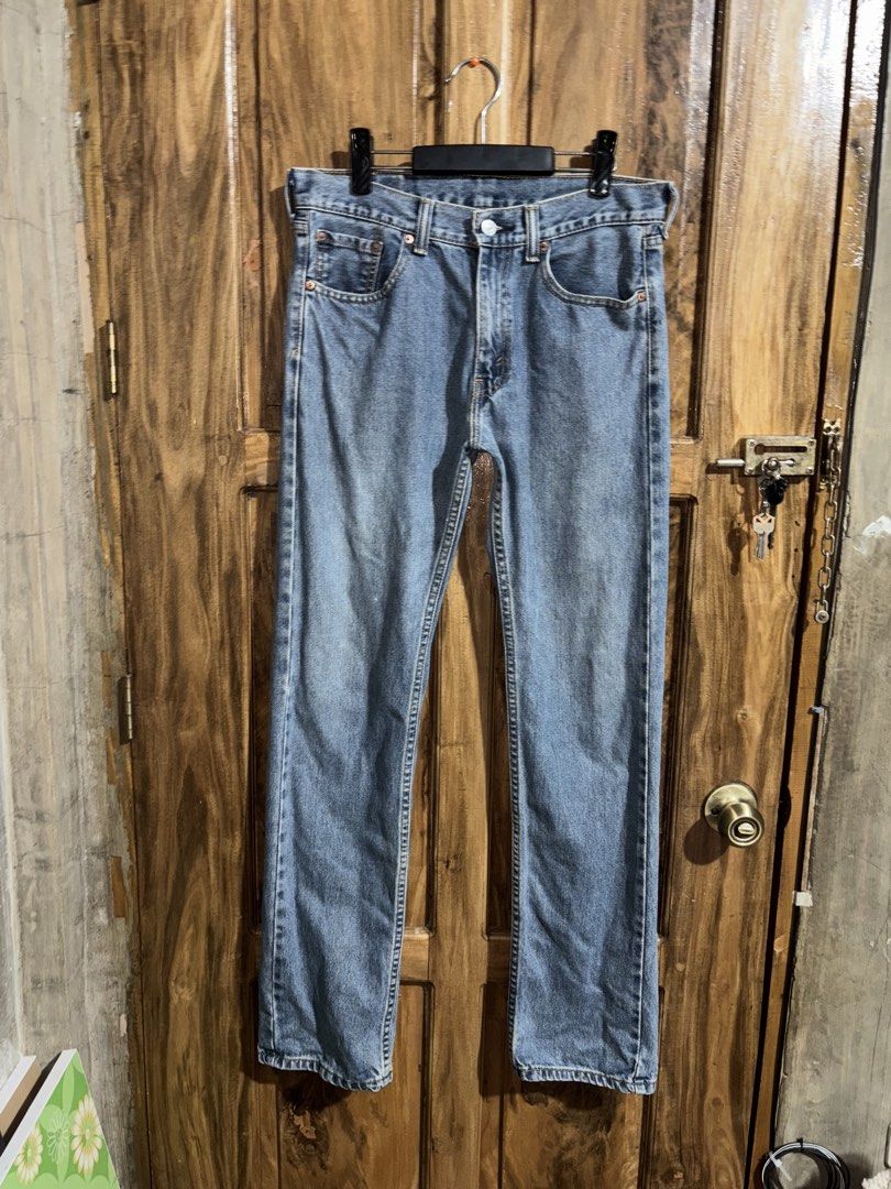 Levi’s 505 Regular Fit Straight Leg Jeans💙 (Category: Jeans) located in Maasin. Submitted by chevyferna66833 (Listing ID 1466444148, Image 2). Description: Levi’s 505 Regular Fit Straight Leg Jeans💙 Waistline 31-32 Length 41 Leg opening 10.5 Hem 7.5 Good condition Washed and ready to wear Mine 999.