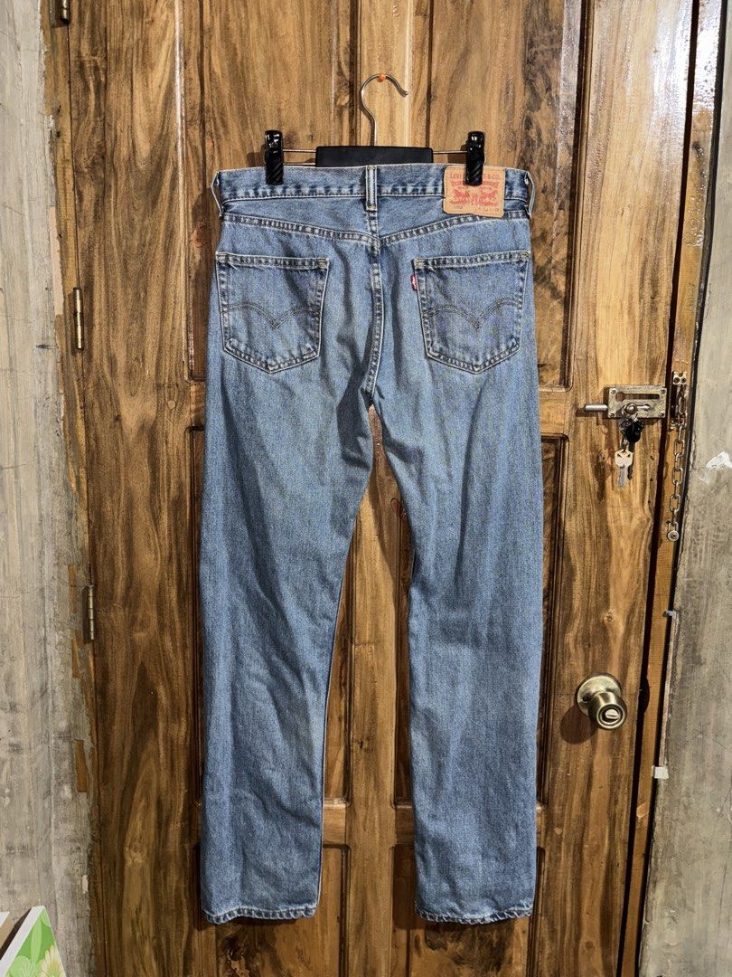 Levi’s 505 Regular Fit Straight Leg Jeans💙 (Category: Jeans) located in Maasin. Submitted by chevyferna66833 (Listing ID 1466444148, Image 1). Description: Levi’s 505 Regular Fit Straight Leg Jeans💙 Waistline 31-32 Length 41 Leg opening 10.5 Hem 7.5 Good condition Washed and ready to wear Mine 999.