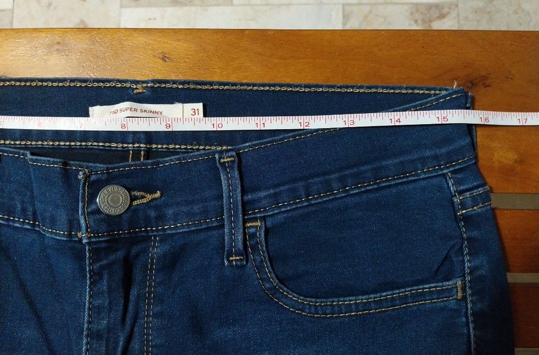 LEVI'S 710 Super Skinny Jeans (Category: Jeans) located in Marikina City. Submitted by positivity.thriftshop (Listing ID 1466459014, Image 3). Description: 💟 LEVI'S 710 Super Skinny Jeans, stretchy, bought in SG, worn once and NO alteration done. 💟 Size 31 💚 MOP: GCash 🚚 Delivery Options: LBC or J&T only ( SF c/o buyer) 👎 NO Cancellation, return or exchange.