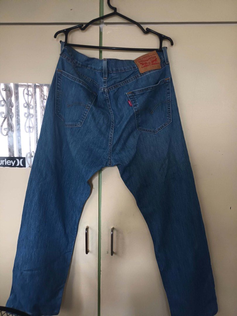 Levis Denim Pants (Category: Jeans) located in Calamba. Submitted by mark_lee17 (Listing ID 1466440253, Image 2). Description: Levis Denim Pants W34 L32 MOP: GCASH/Bank Transfer MOD: JNT Location: Calamba, Laguna.