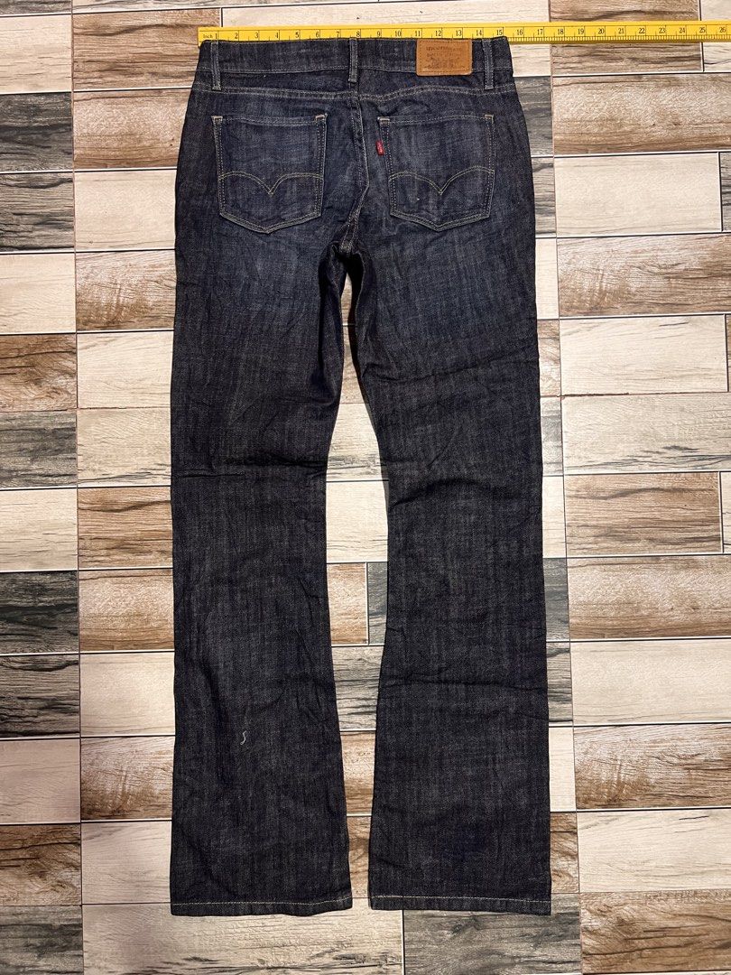 Levis flared jeans (Category: Jeans) located in Silay City. Submitted by jeffreyxsummer (Listing ID 1466459866, Image 2). Description: See photo for more details.