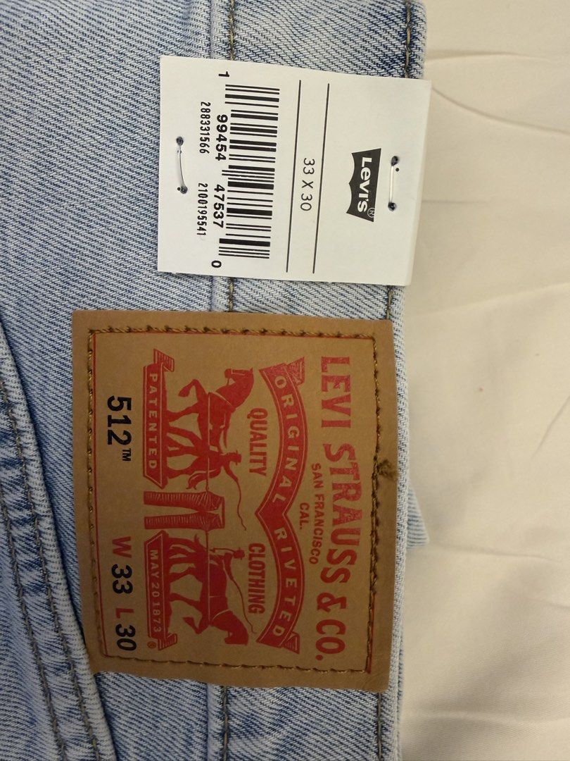 Levi’s jeans (Category: Jeans) located in Taguig. Submitted by scalpeljm (Listing ID 1466550937, Image 1). Description: Bnew from US, got the wrong size accidentally. Waist 33 Length 30 512 tapered series.