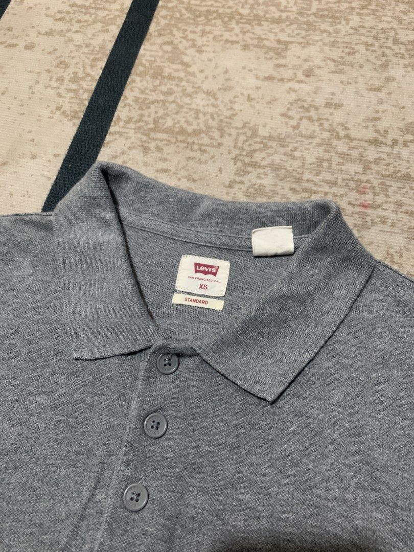 Levi’s polo shirt (Category: Formal Shirts) located in Cebu City. Submitted by thriftsh1t.ph (Listing ID 1466526826, Image 3). Description: W18.5 L27.5.