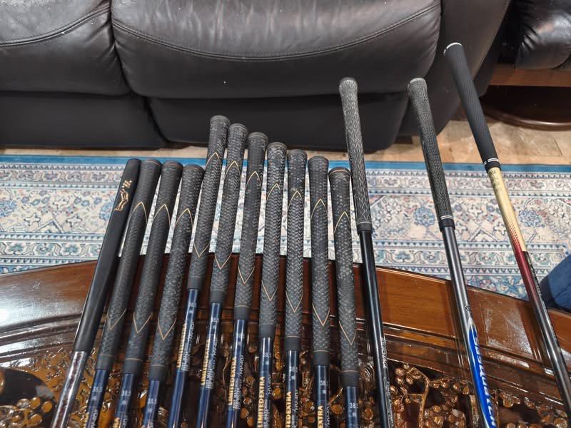 Limited Extra Golf Set (Category: Golf) located in Paranaque City. Submitted by chips24 (Listing ID 1466349768, Image 3). Description: For Sale Golf Set °Limited Extra R flex graphite shaft irons °Tourstage woods °PRGR T3 driver °Bag included for only 8.3k pick up Bf Paranaque free shipping within MM..