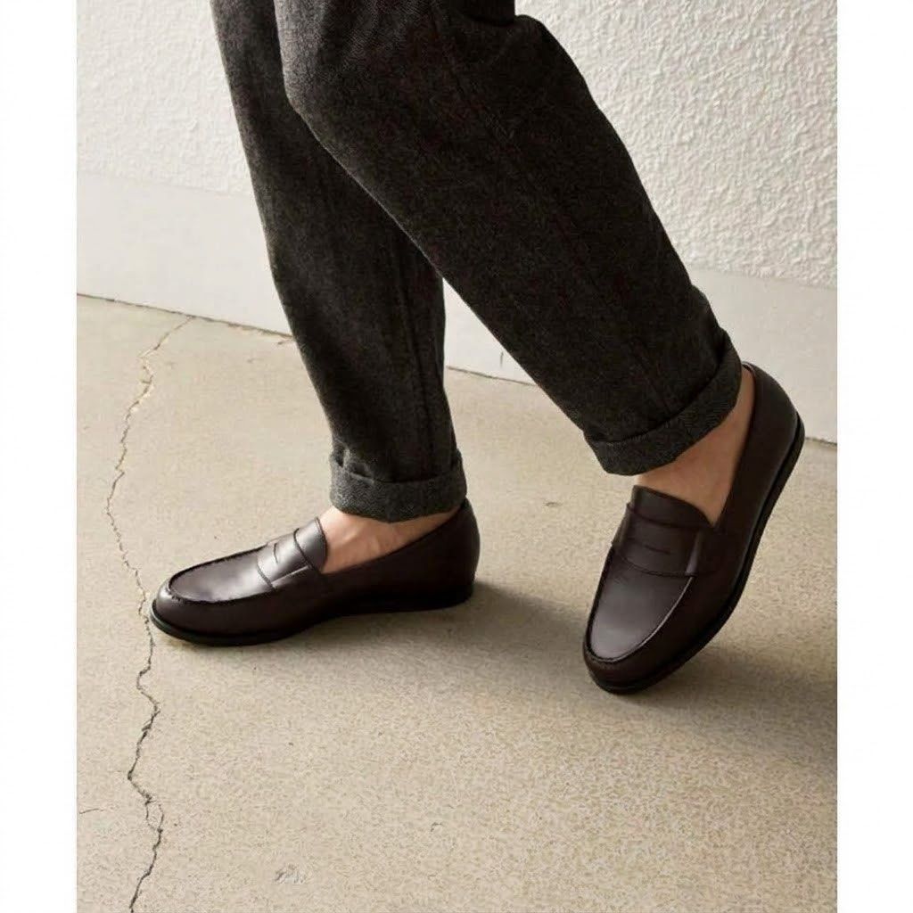 Loafers (Category: Casual Shoes) located in Daraga. Submitted by cariboy_1125 (Listing ID 1466421757, Image 1). Description: Eyevybrick (Japan brand) 43 on tag 9-10 mens Slight heeldrag.