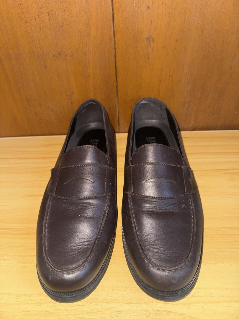 Loafers (Category: Casual Shoes) located in Daraga. Submitted by cariboy_1125 (Listing ID 1466421757, Image 3). Description: Eyevybrick (Japan brand) 43 on tag 9-10 mens Slight heeldrag.