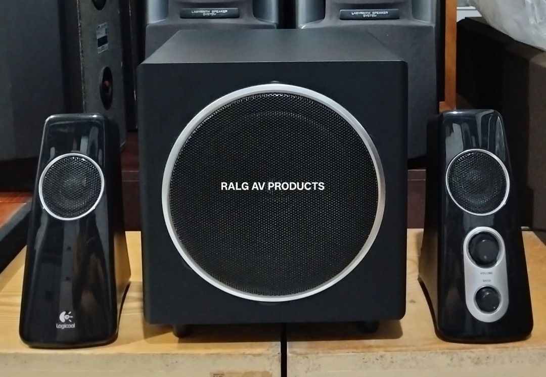 Logitech Logicool Speaker System Z523 2.1ch (Category: Soundbars, Speakers & Amplifiers) located in Bulacan. Submitted by ronald277077025 (Listing ID 1466501308, Image 1). Description: - Logitech Z523 2.1 speaker system (black) - Includes powerful subwoofer and two satellite speakers - Convenient volume and bass control - knobs located on the right satellite - Delivers great sound output for desktop audio or media setups - Original retail box inc
